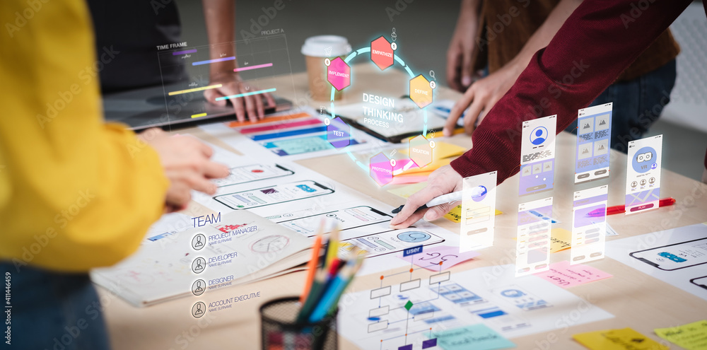 Implementación de estrategias de marketing en buscadores (SEM) para atraer tráfico a los sitios web.